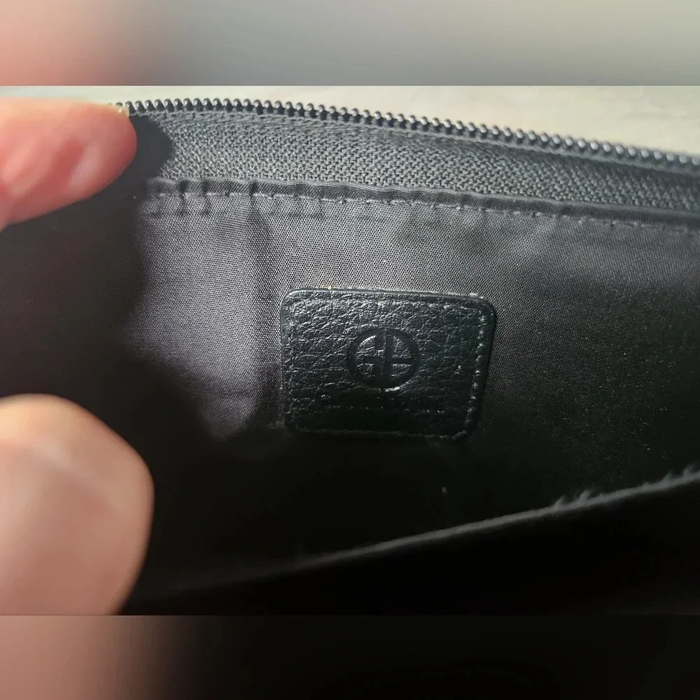 Giani Bernini black leather zip around wallet pockets